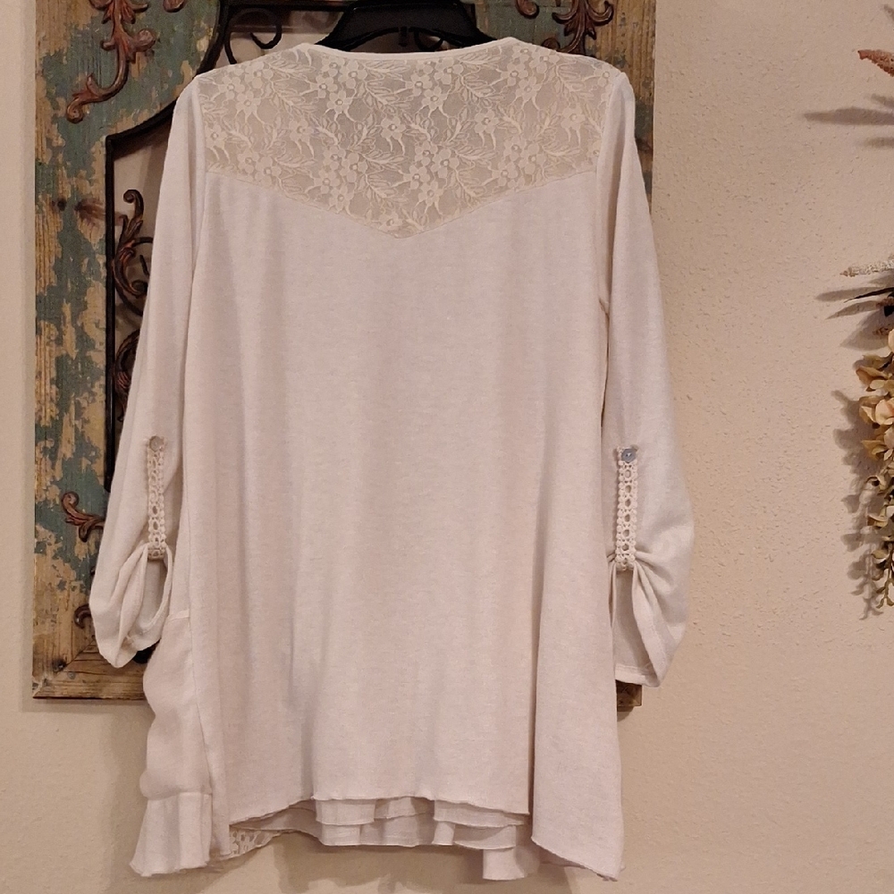 Ali Miles Ivory Lace Embroidered Sweater. Excellent Condition Size Medium - Picture 11 of 14